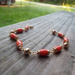 Fashionable elegant glass beads bracelet